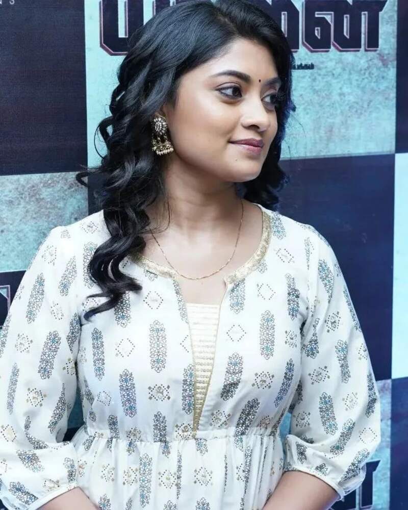 Ammu abirami new clicks yaanai