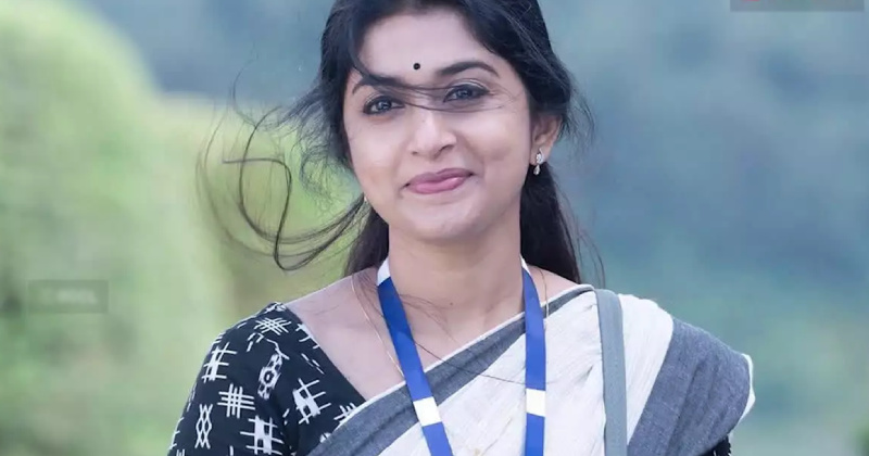 Meera jasmine new come back clicks