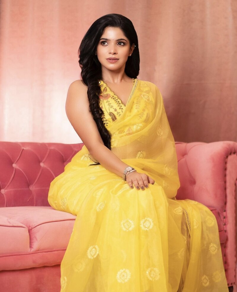 Divya bharathi latest clicks