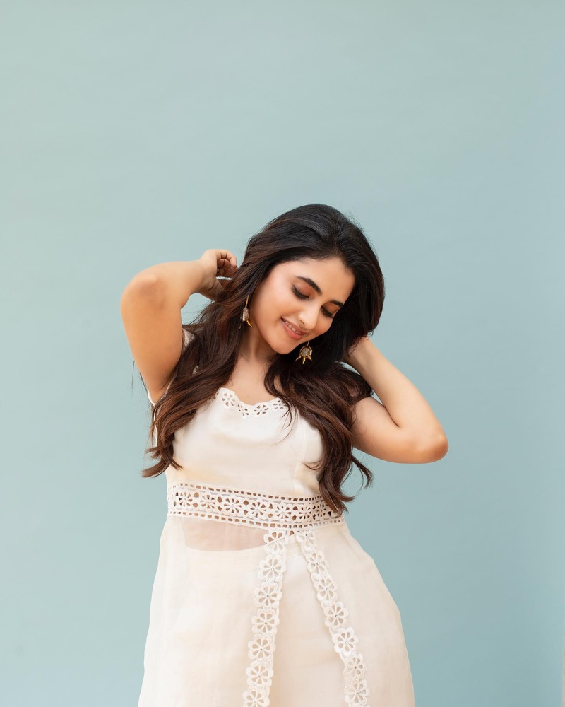 Priyanka mohan new clicks