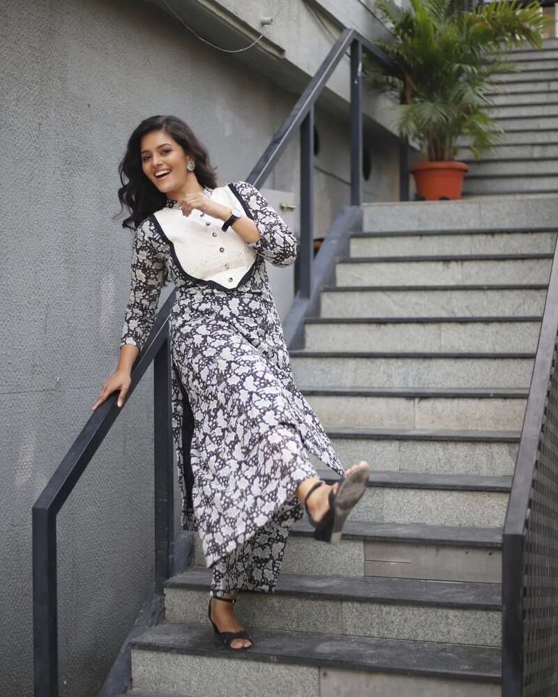 Swathista krishnan latest clicks