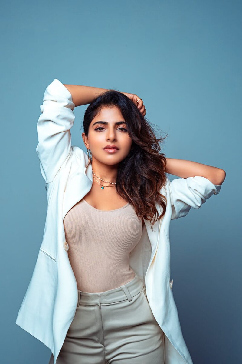 Iswarya menon latest photos trending