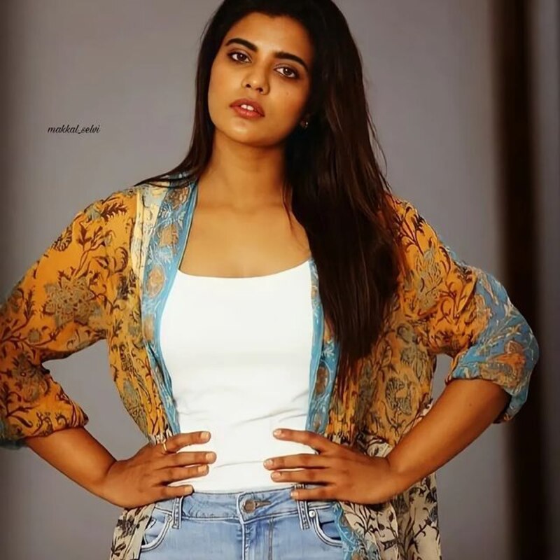 Aishwariya rajesh new airport