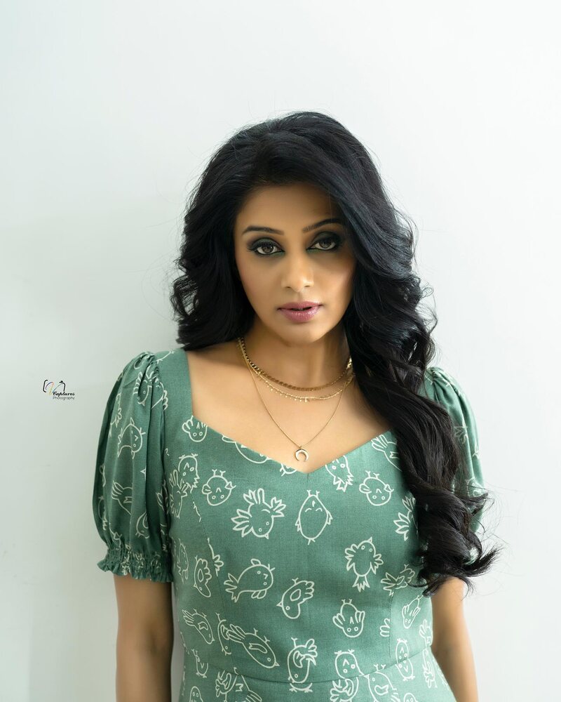 Priya mani new clicks