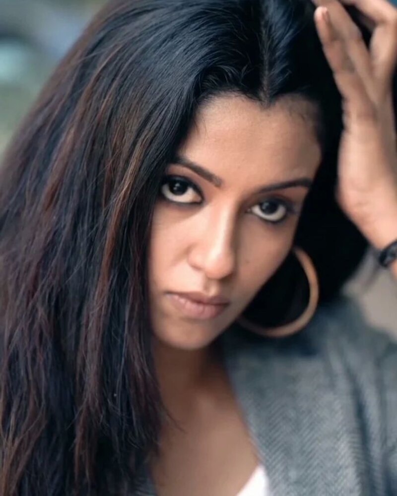 Roshni hari priyan new clicks video