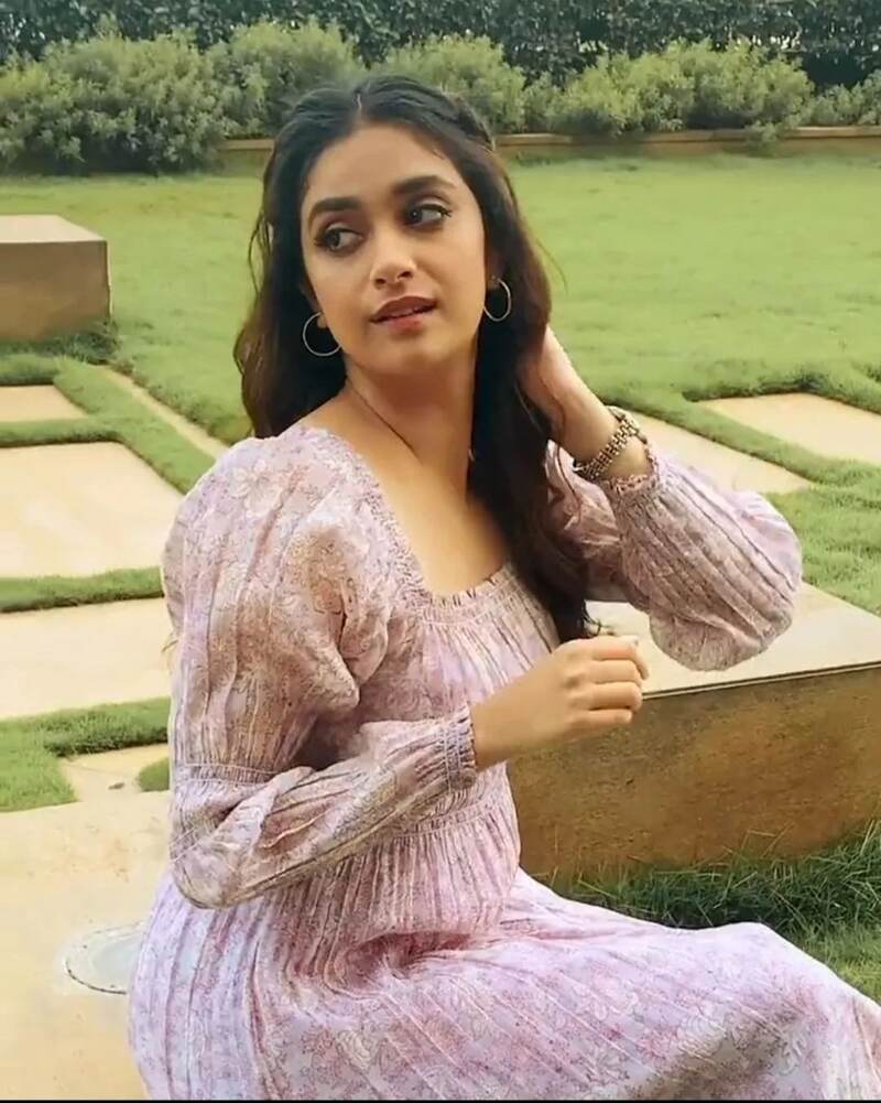 Keerthi vaashi promotions clicks