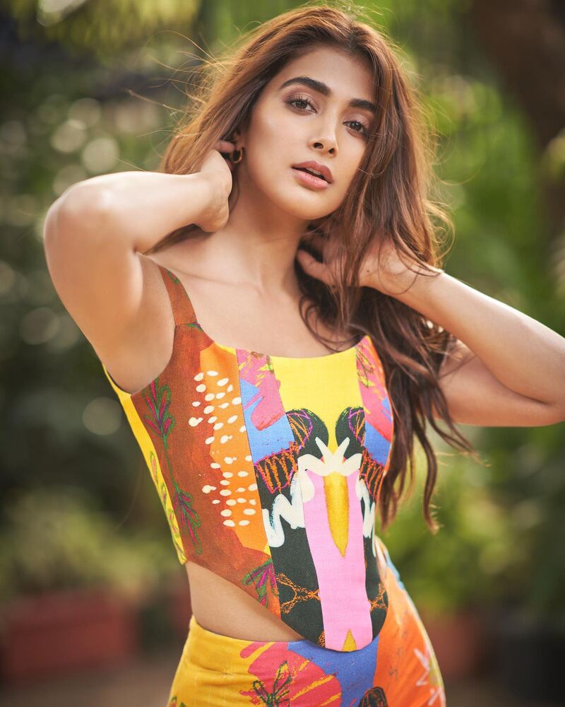 Pooja hegde latest clicks viral