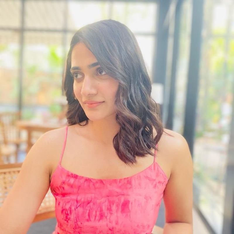 Losliya mariya new promotion video trending