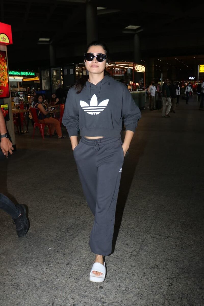 Rashmika mandanna latest clicks viral