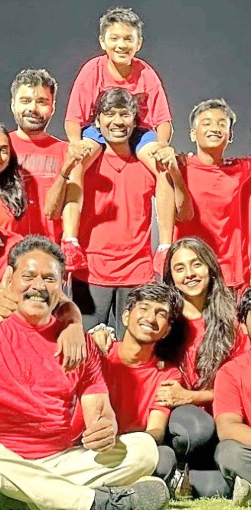 Dhanush cricket with his sons