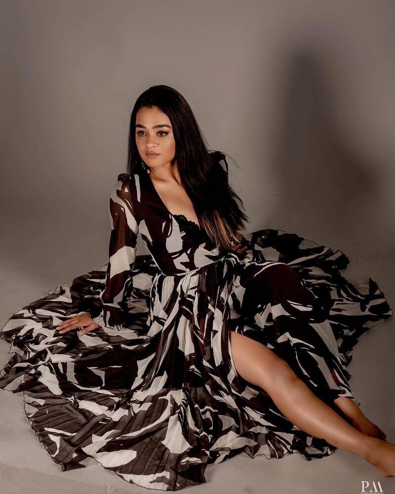 Gayathrie in black clicks