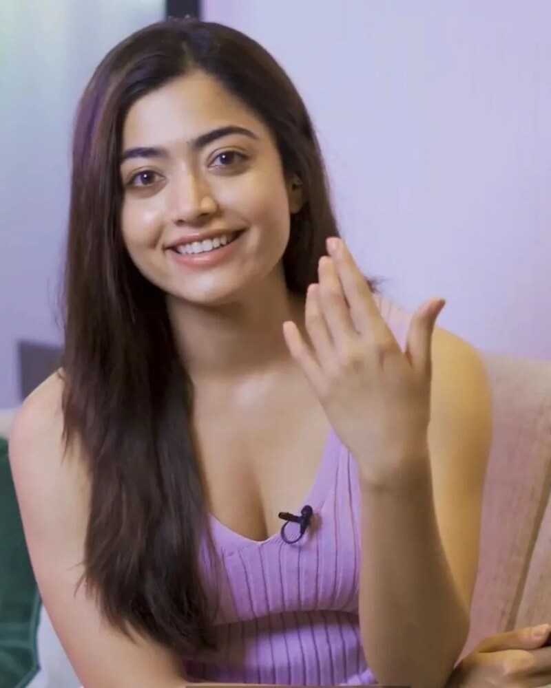 Rashmika mandanna latest clicks trending