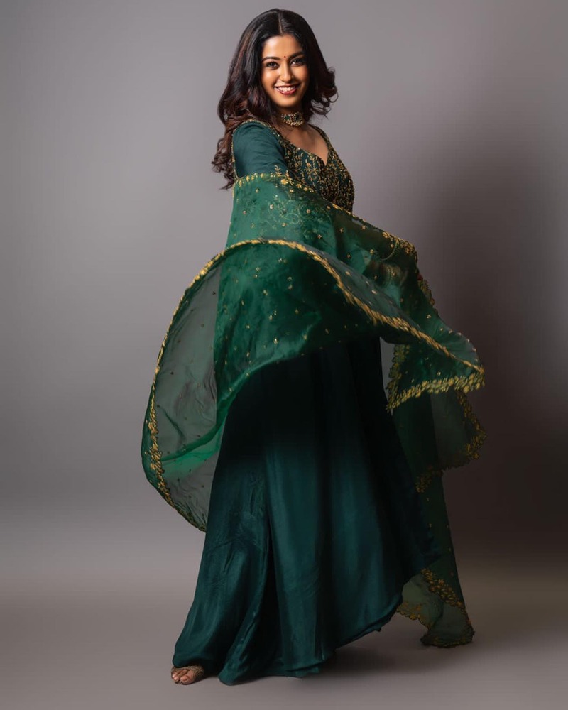 Roshni hari priyan new clicks cinema