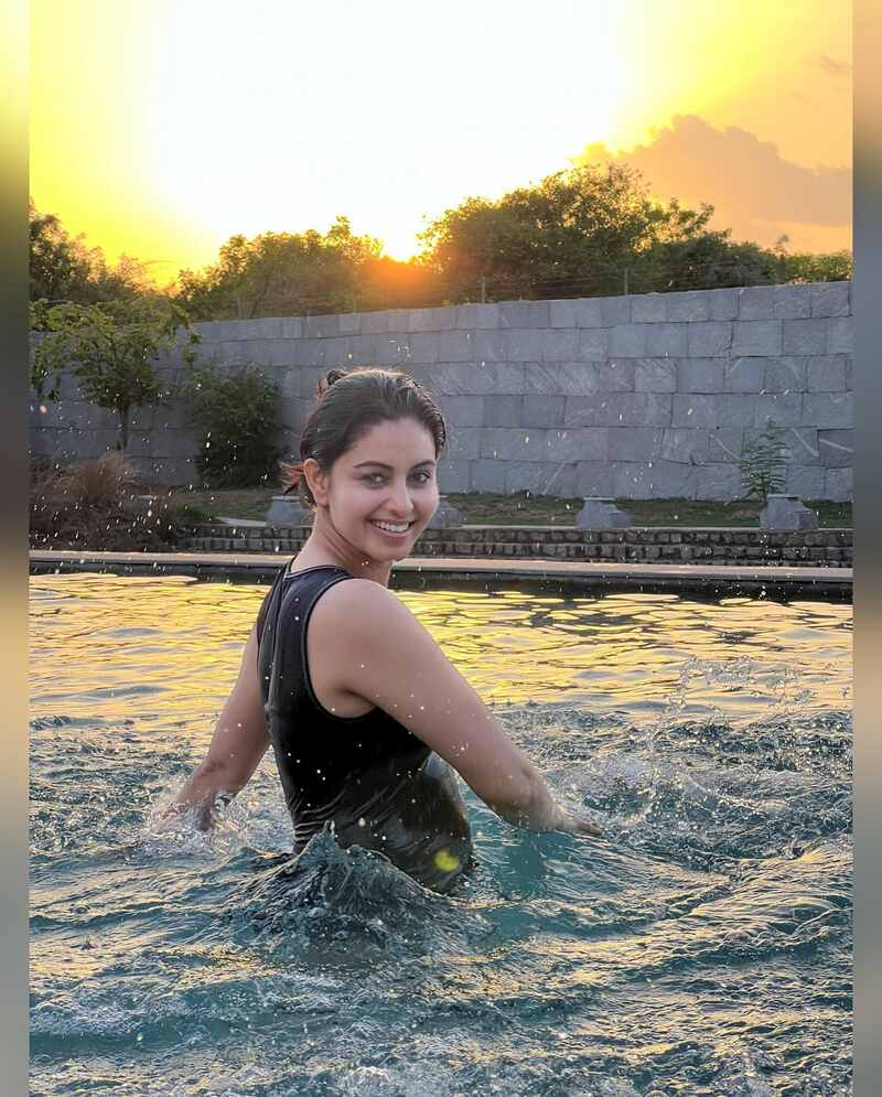 Abinaya nadodigal new clicks