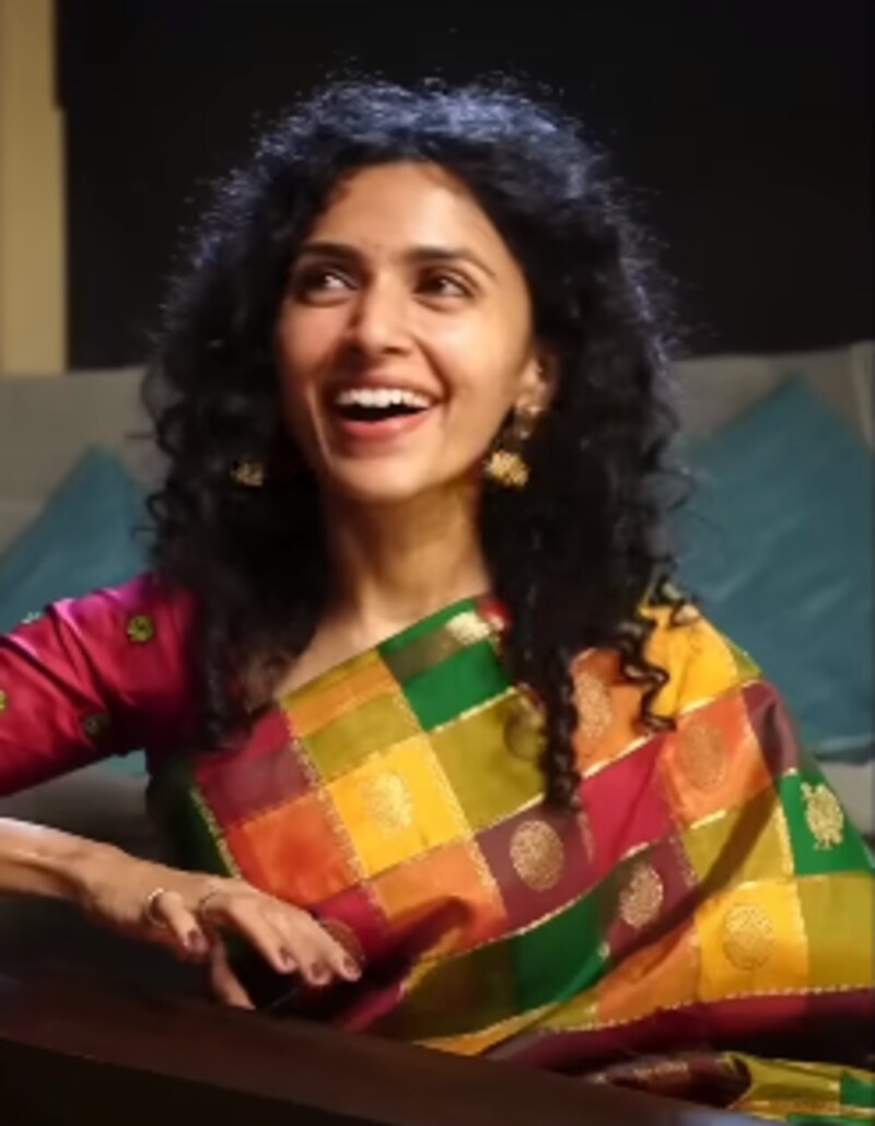 Pathala pathala song female version video