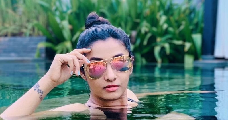 Pbs in black latest clicks