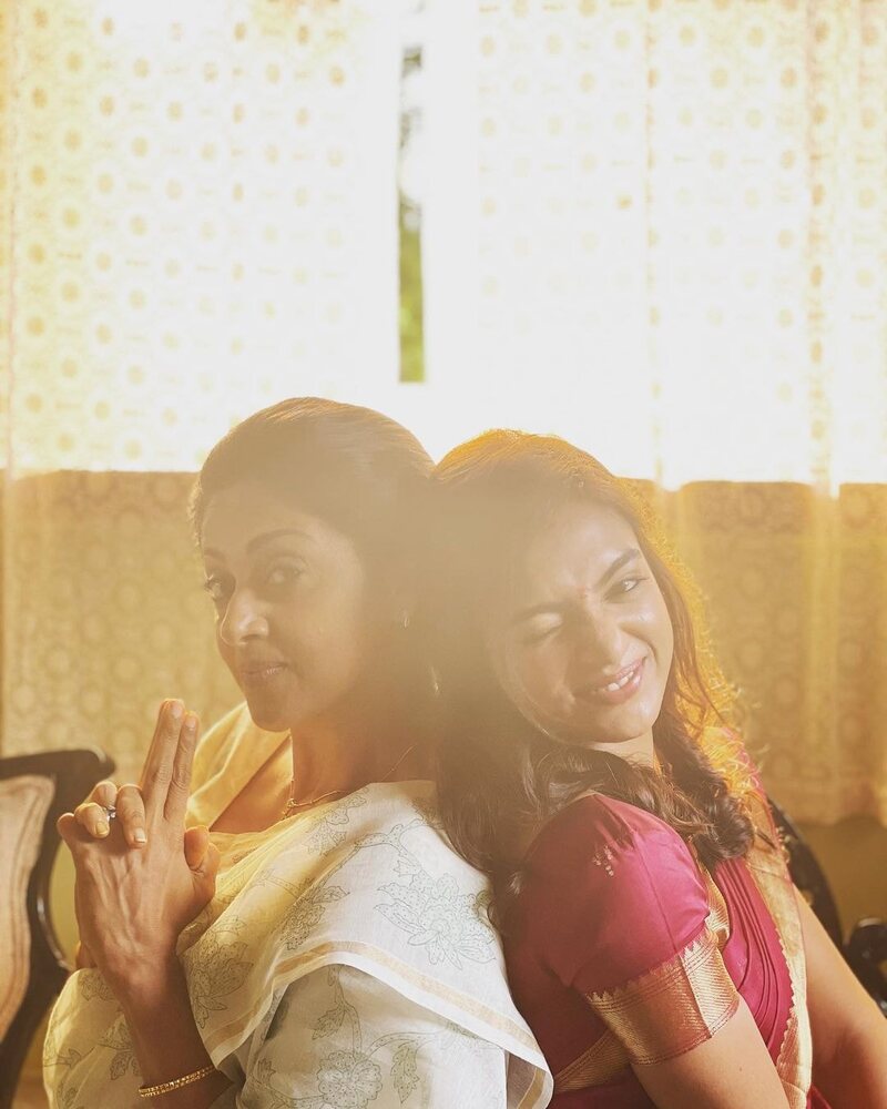 Nadhiya nazriya latest photos viral