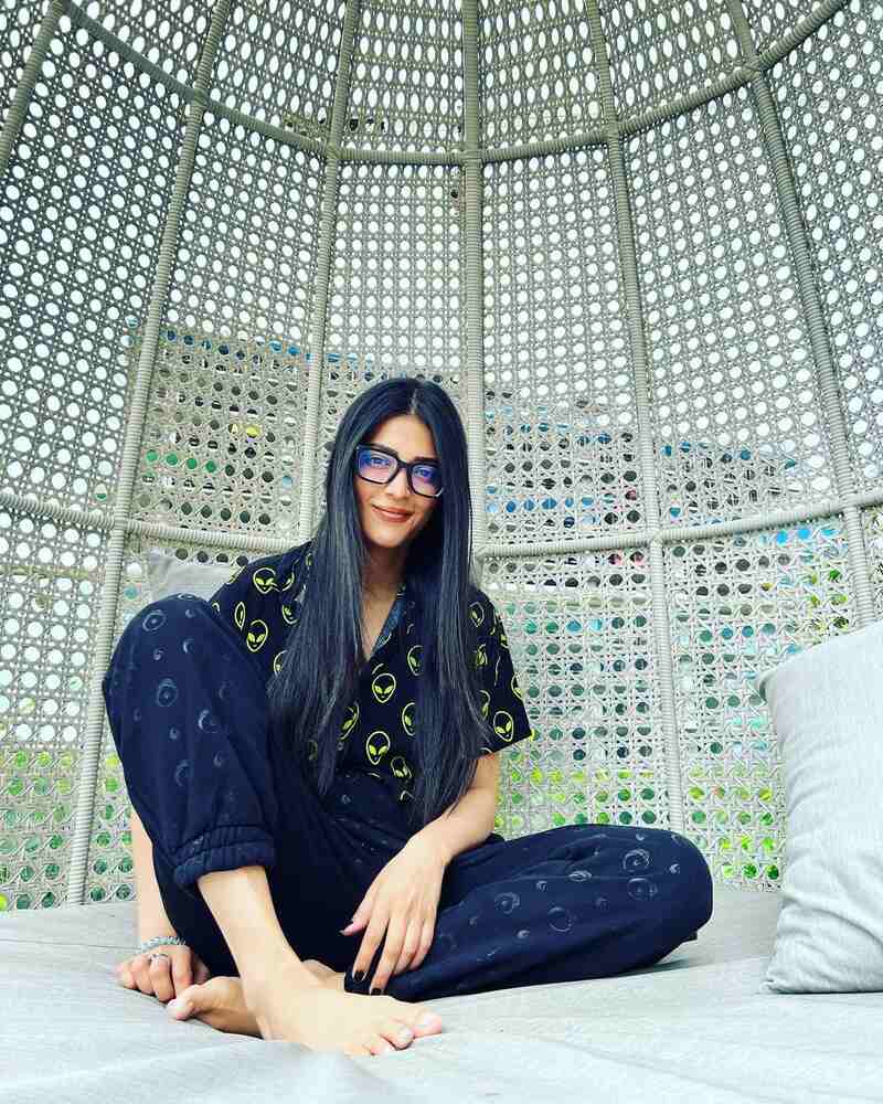 Shruti haasan latest photos