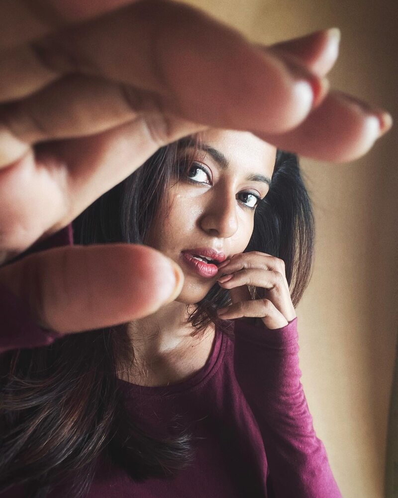 Roshini hari new clicks