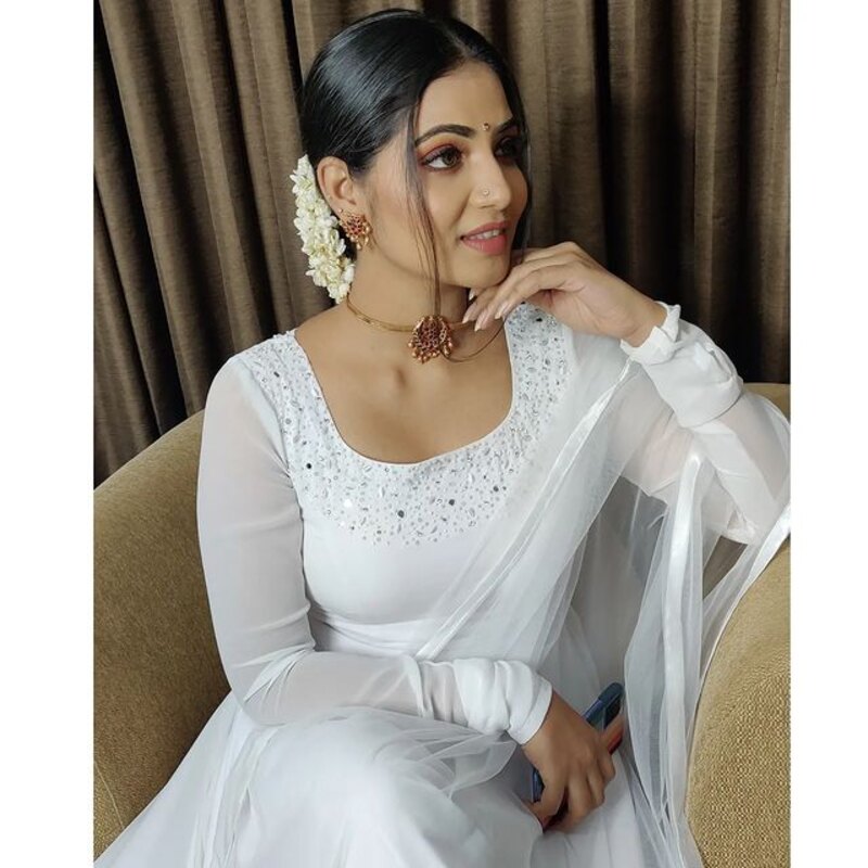 Anshitha akbarsha new hot serial chellama