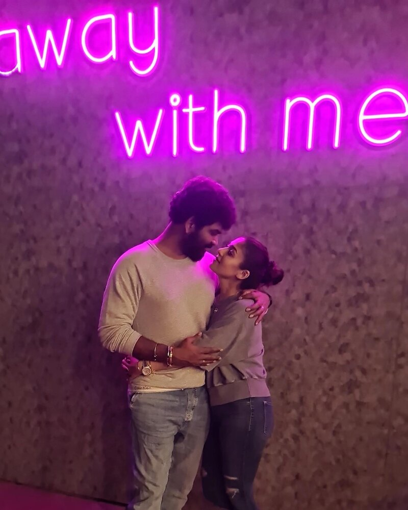 Nayanthara viky new clicks