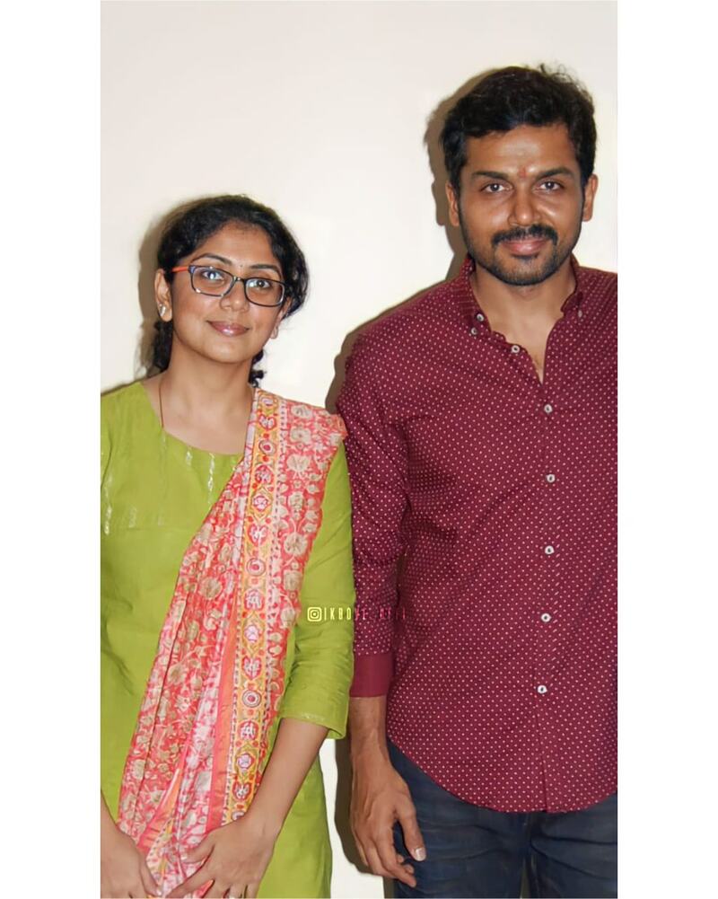 Karthi ranjini 11th wedding anniversary