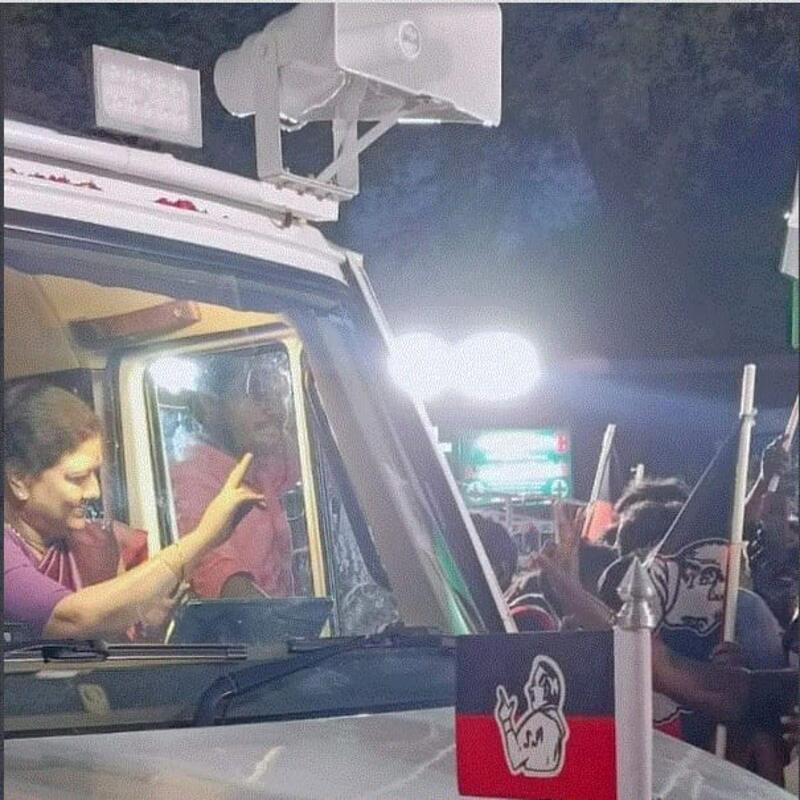 Sasikala aiadmk update viral