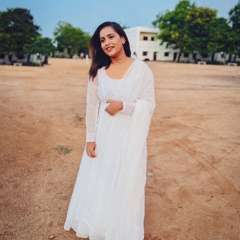 Jackline vijatv new bikkini clicks hot