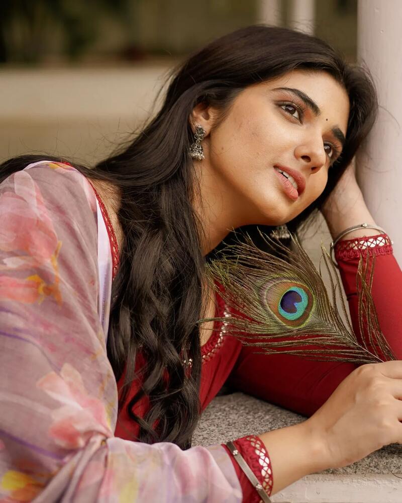 Pragya nagra new hot