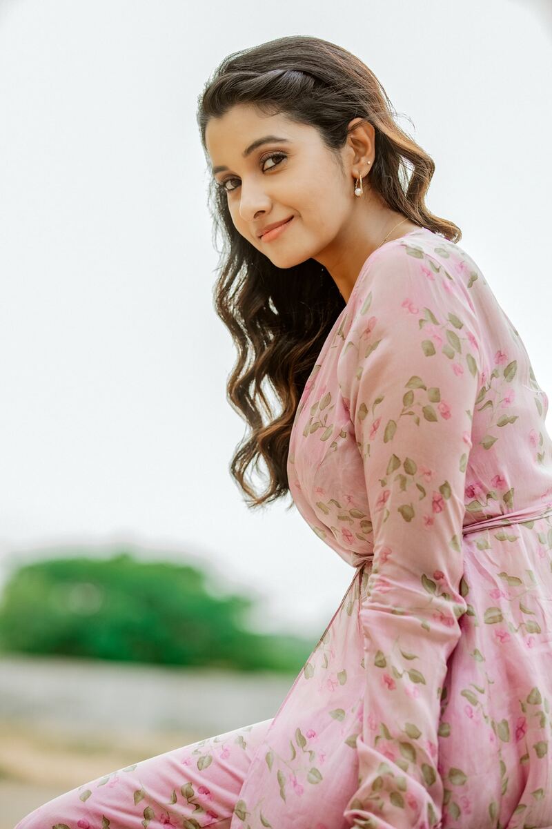 Pbs latest photoshoot viral