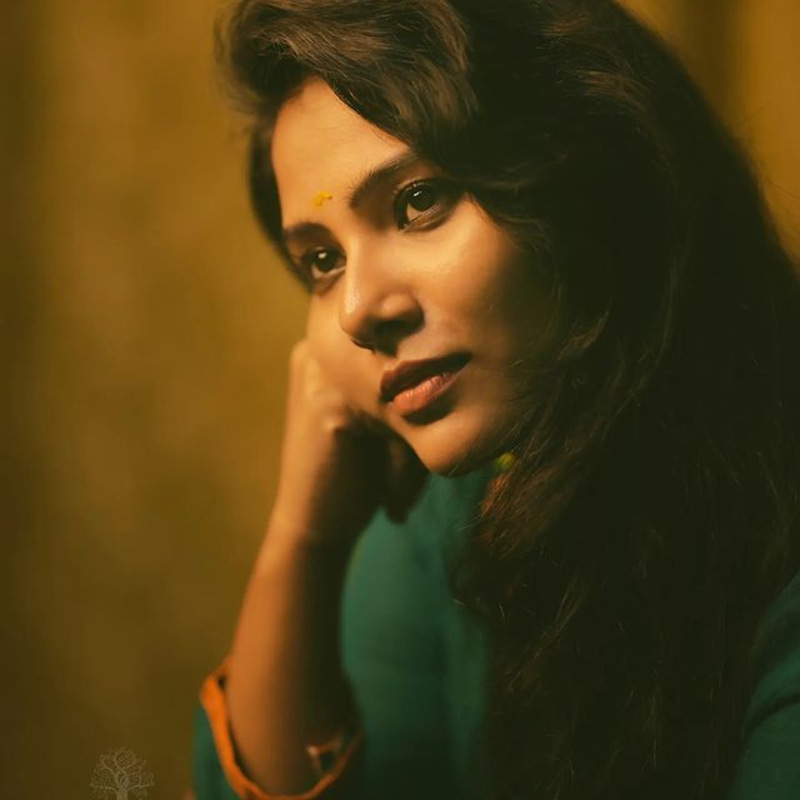 Dhivya duraisamy new clicks