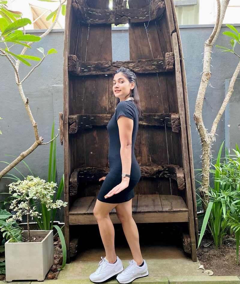 Losliya mariya new hot