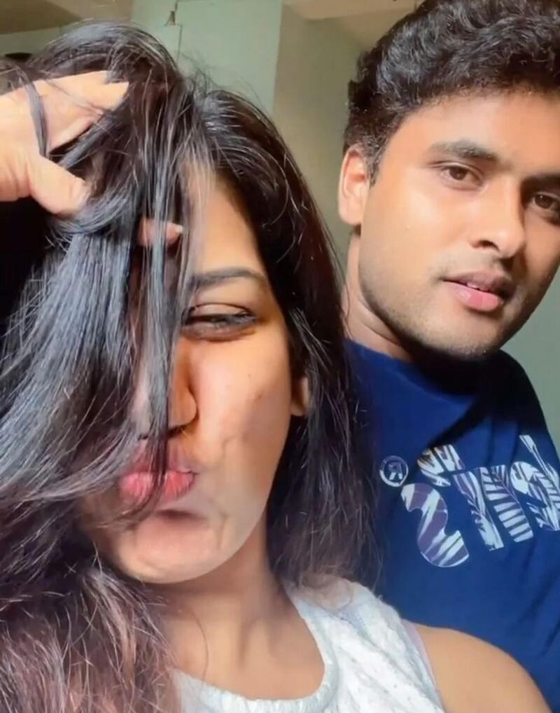 Paavani reddy new hot