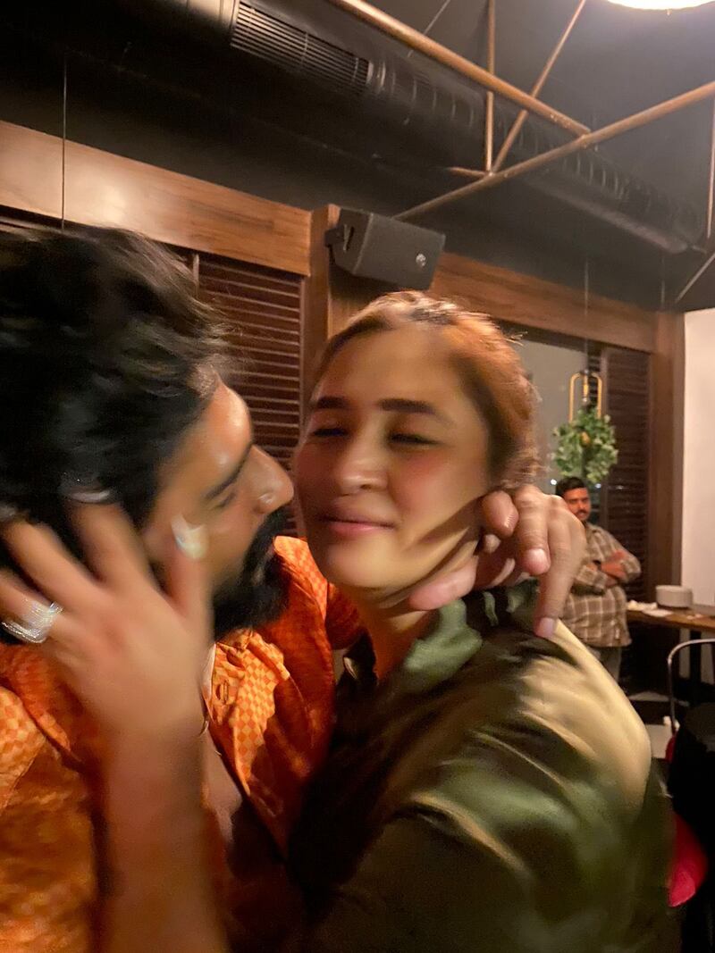 Gutta jwala birthday gift to vishnu vishal