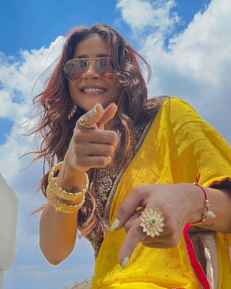 Sakshi agarwal new hot