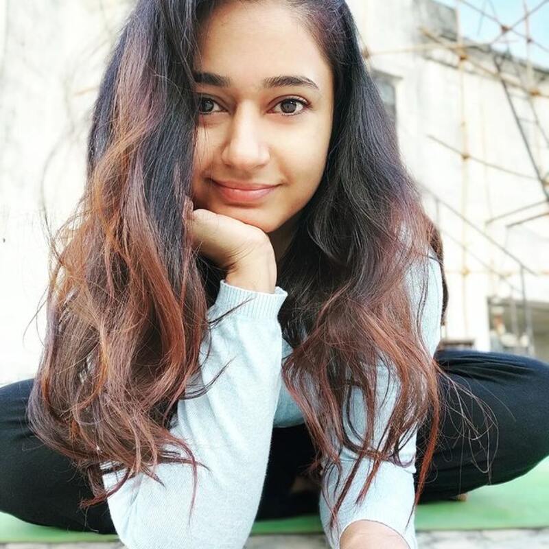 Poonam bajwa new clicks