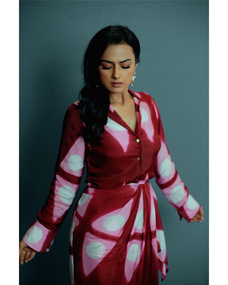 Shraddha srinath new click