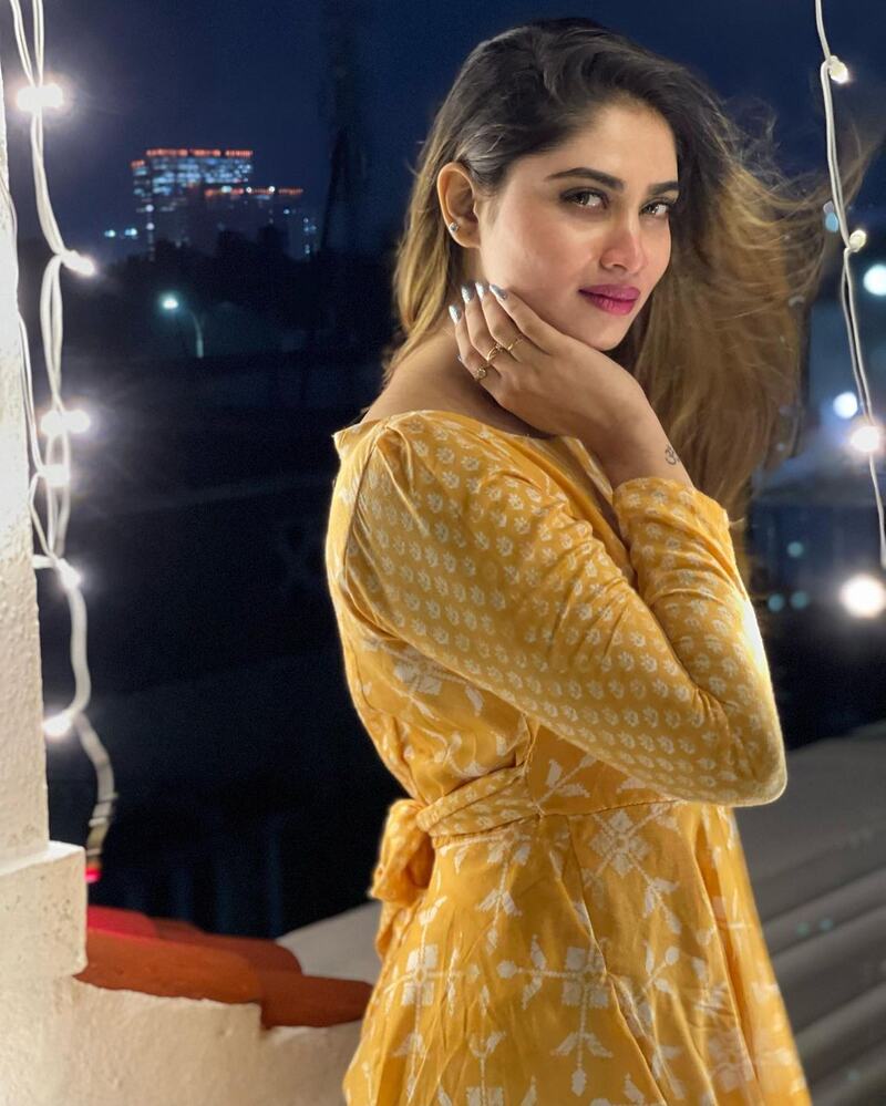 Shivani narayanan new clicks