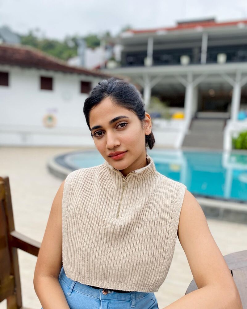 Losliya mariya new clicks