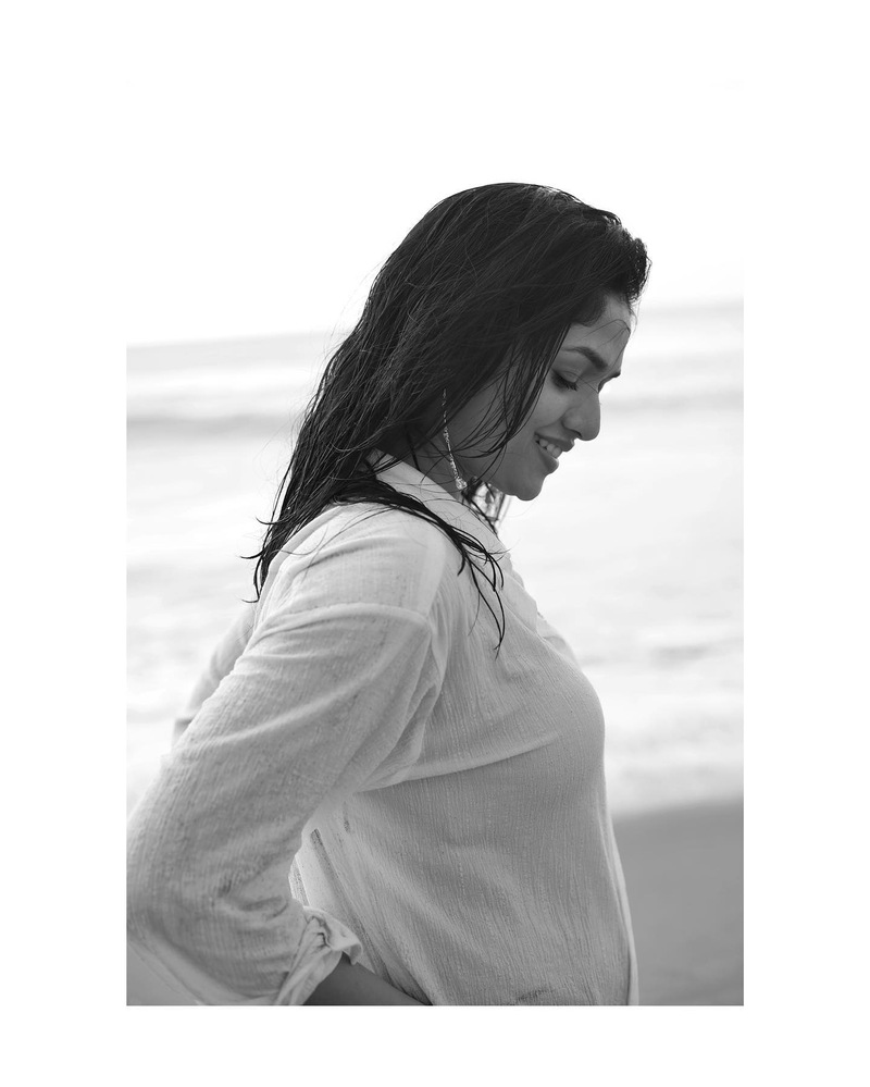 Sunainaa tamil new clicks