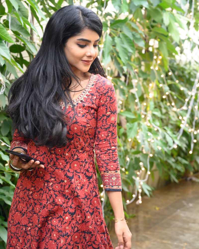 Pavithra lakshmi new clicks