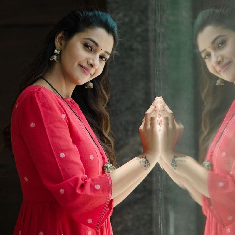 Priya bhavani new clicks