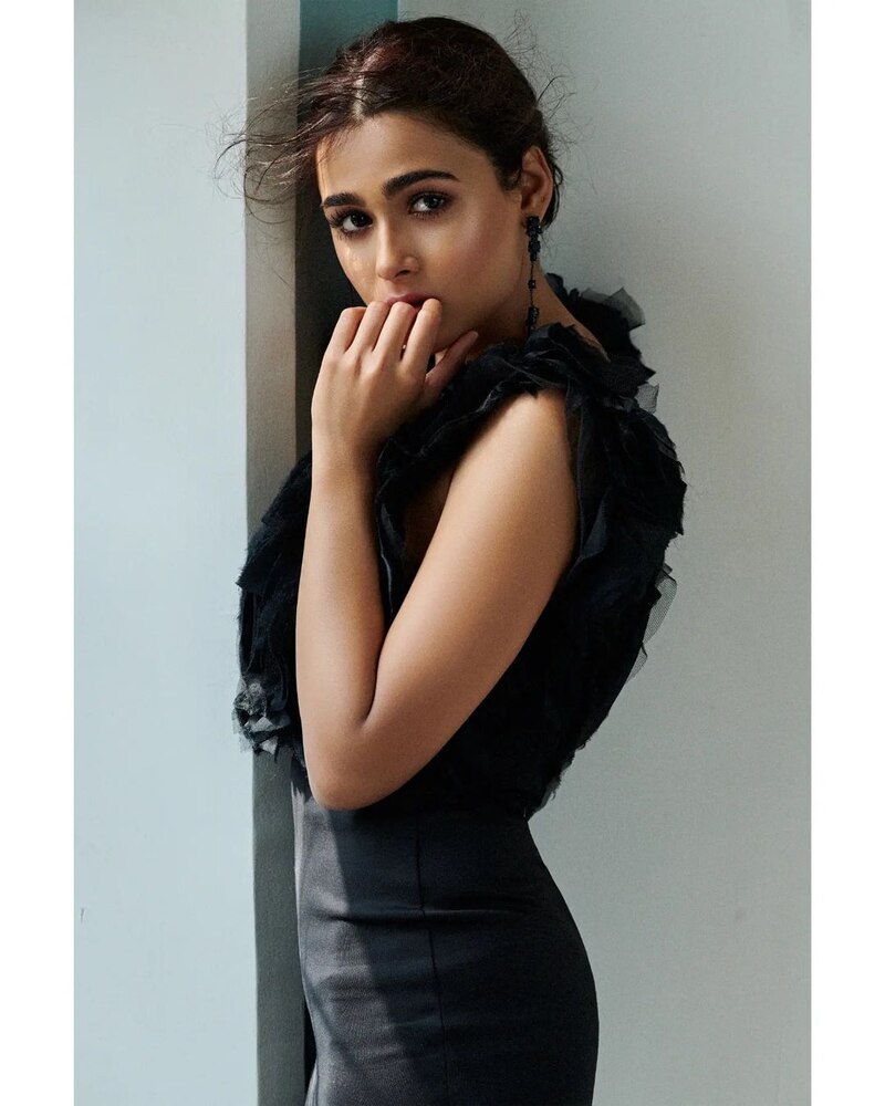 Shalini pandey new clicks