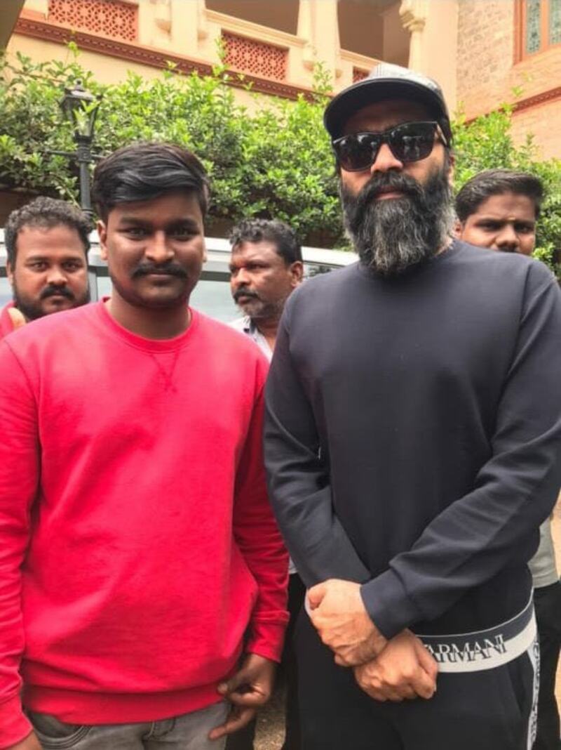 Simbu str pathu thala getup