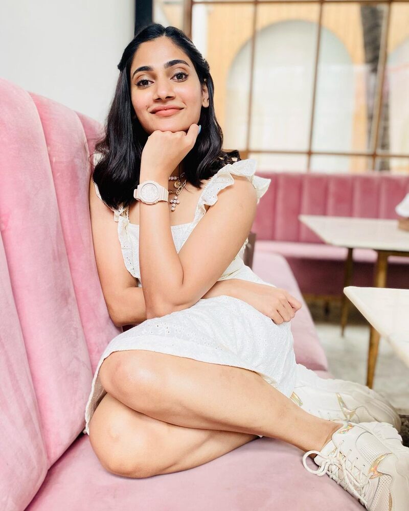 Losliya mariya new clicks