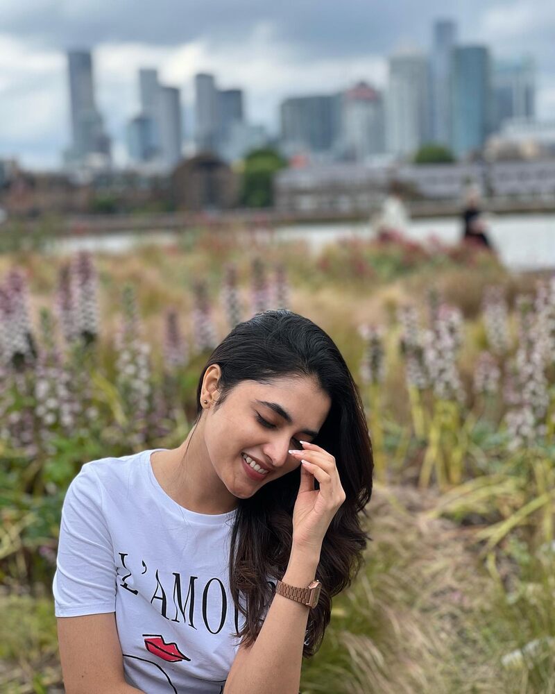 Priyanka mohan new clicks