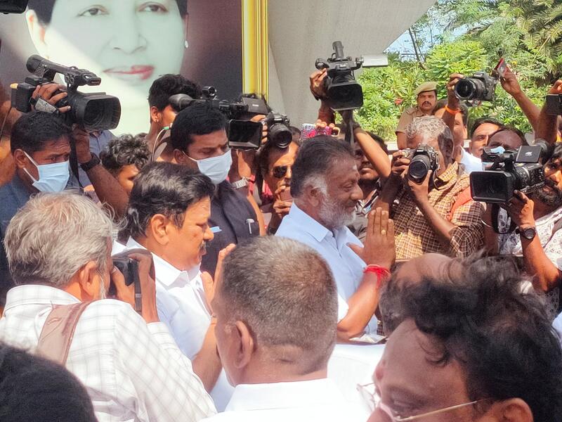 Ops eps admk tamilnadu