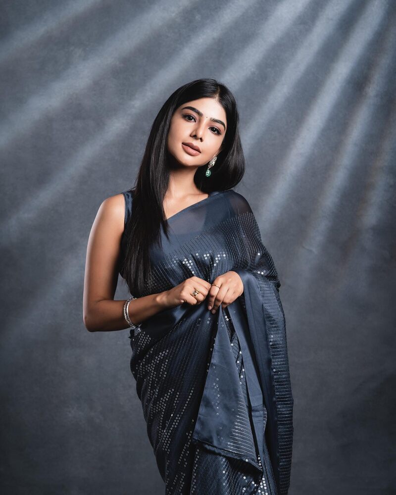 Pavithra lakshmi new clicks