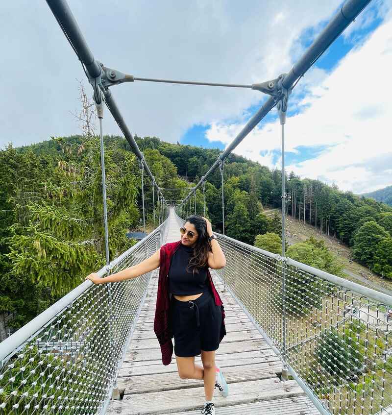 Priya bhavani new shankar clicks hot