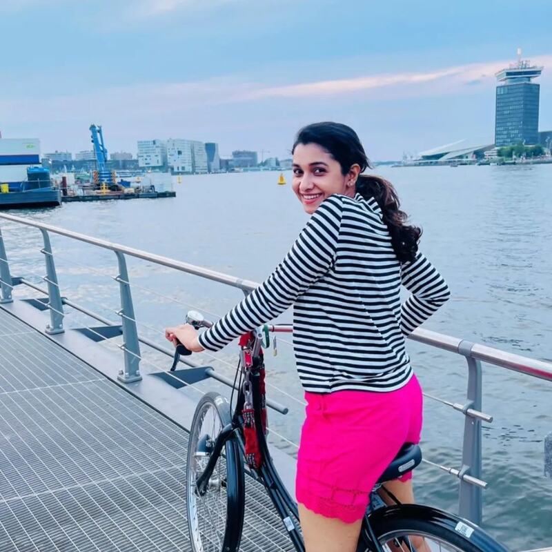 Priya bhavani new shankar clicks hot